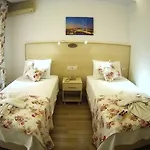 Hotel Seril 2 2*